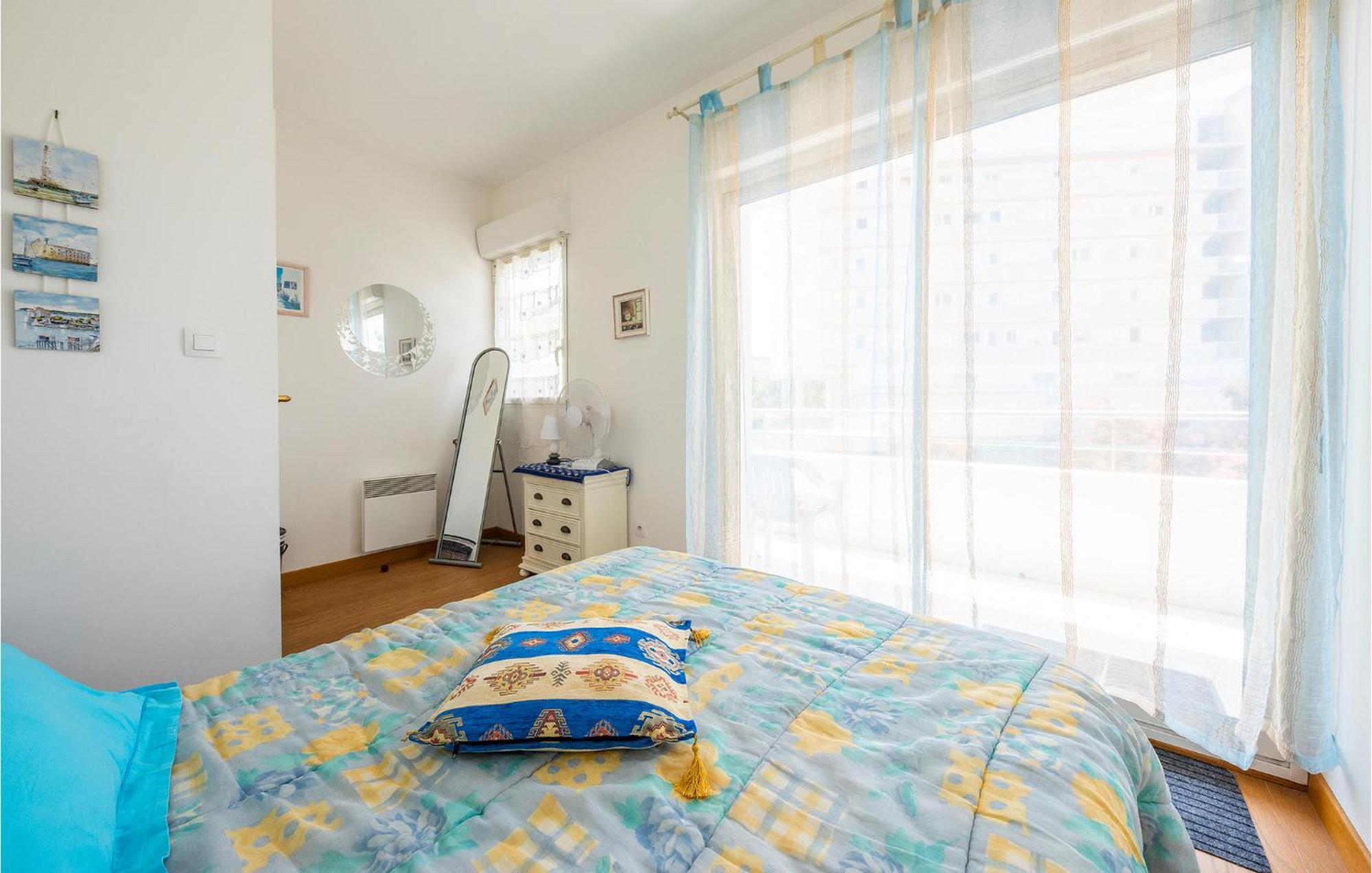 Gorgeous Apartment In Royan With Kitchen Exterior photo