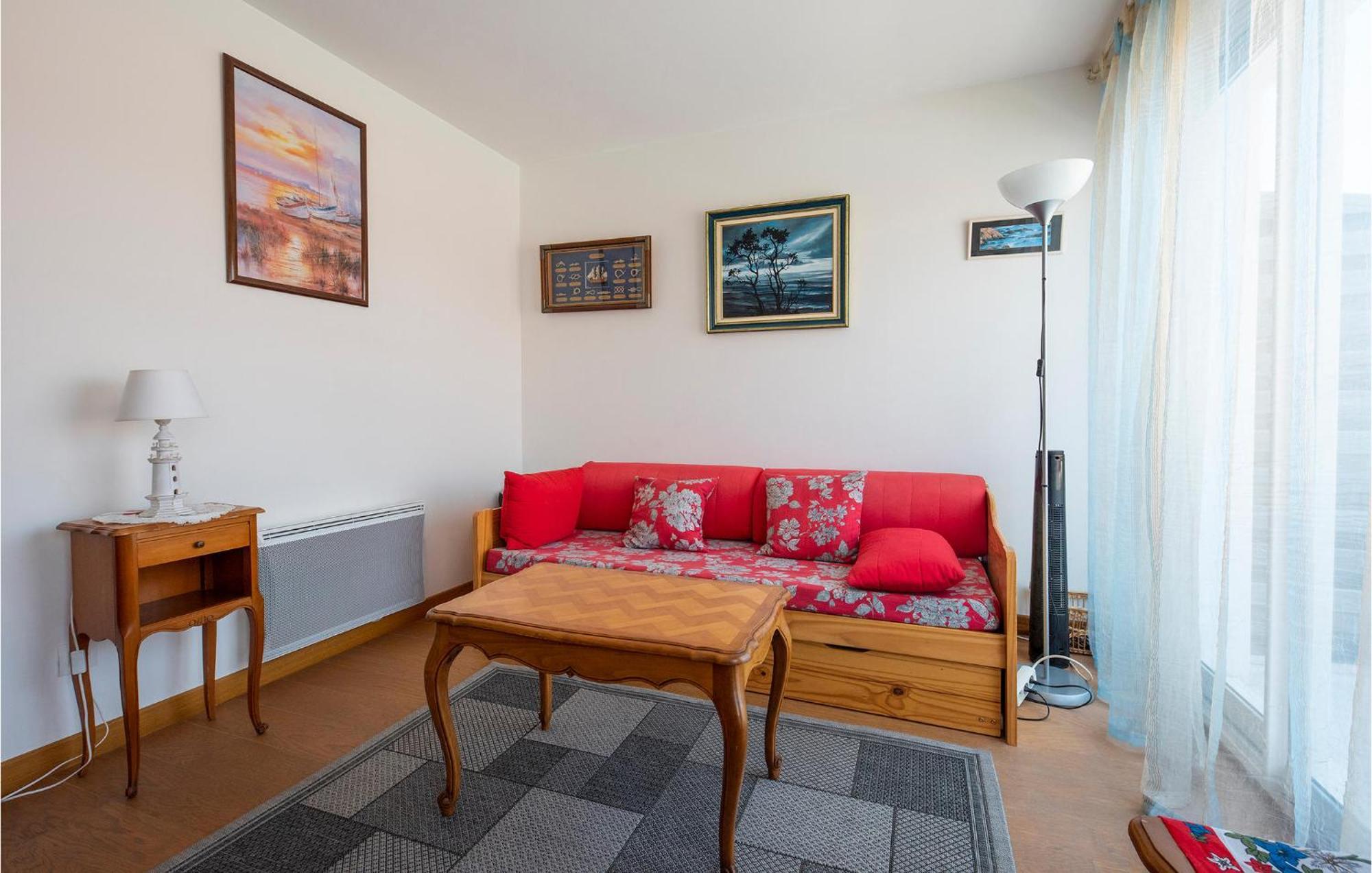 Gorgeous Apartment In Royan With Kitchen Exterior photo